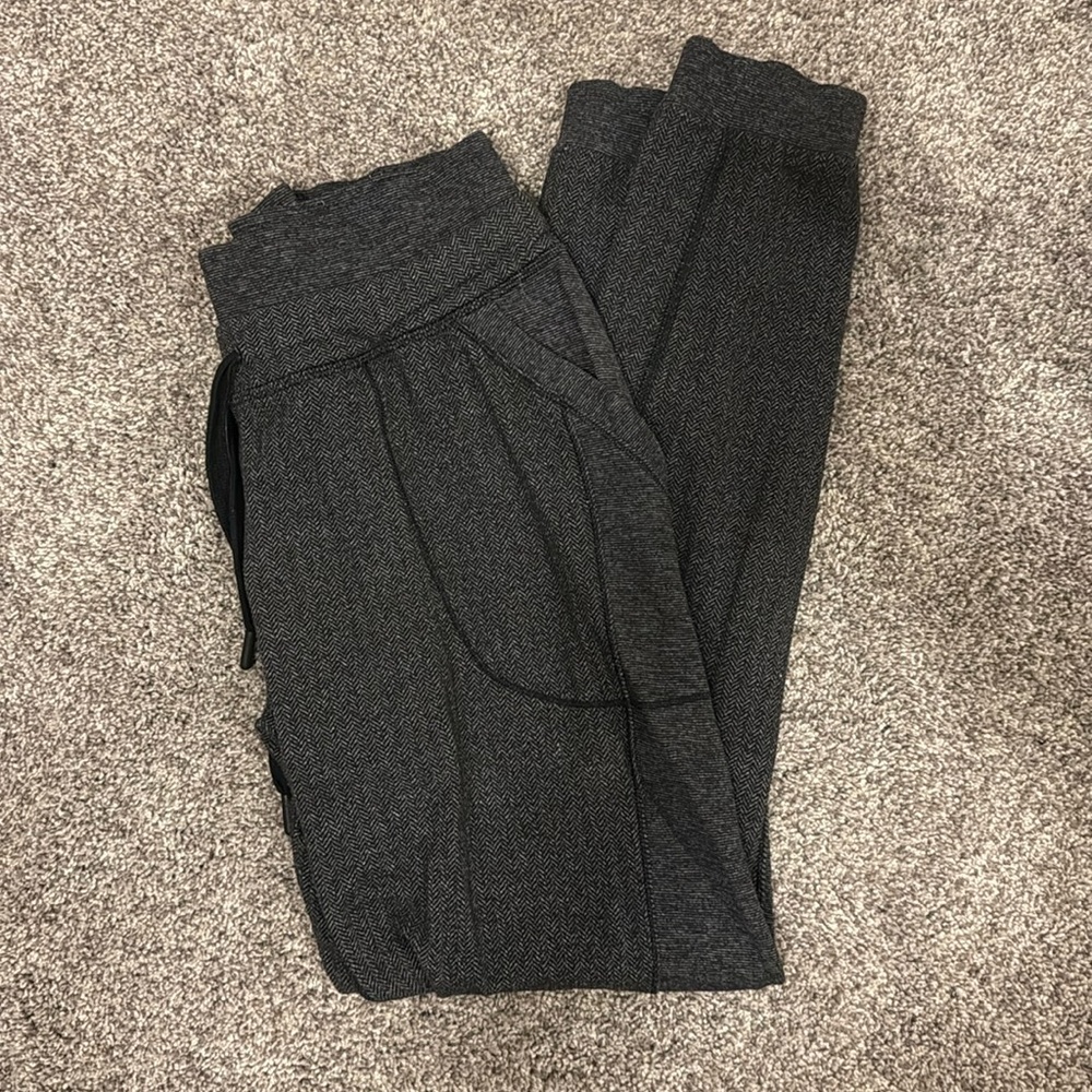 Lulu joggers - heather/thicker material.
